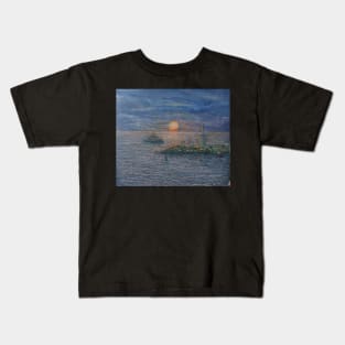 SUNRISE OVER BRIXHAM BREAKWATER AND EARLY MORNING FISHSHING Kids T-Shirt